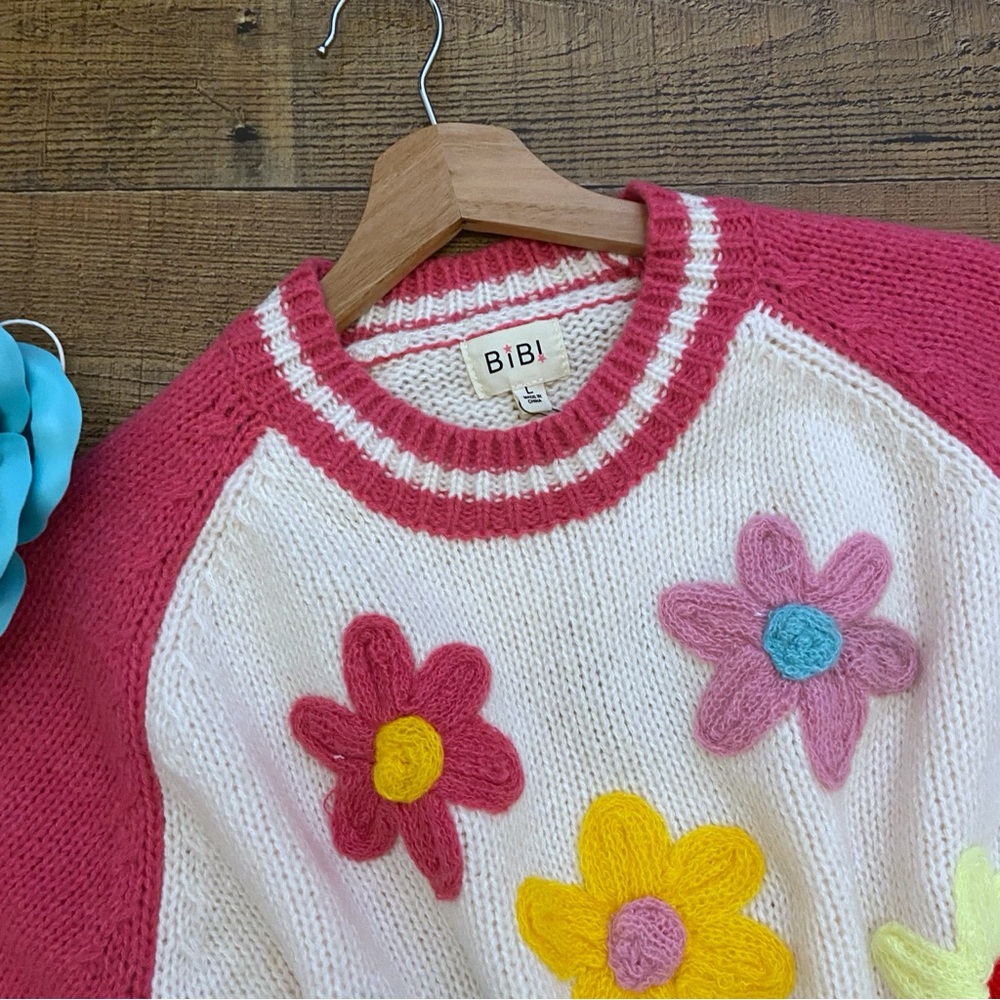 Sweater Short Sleeve Floral Varsity Sweater⭐️NWT Vibrant Flowers - Picture 4 of 14